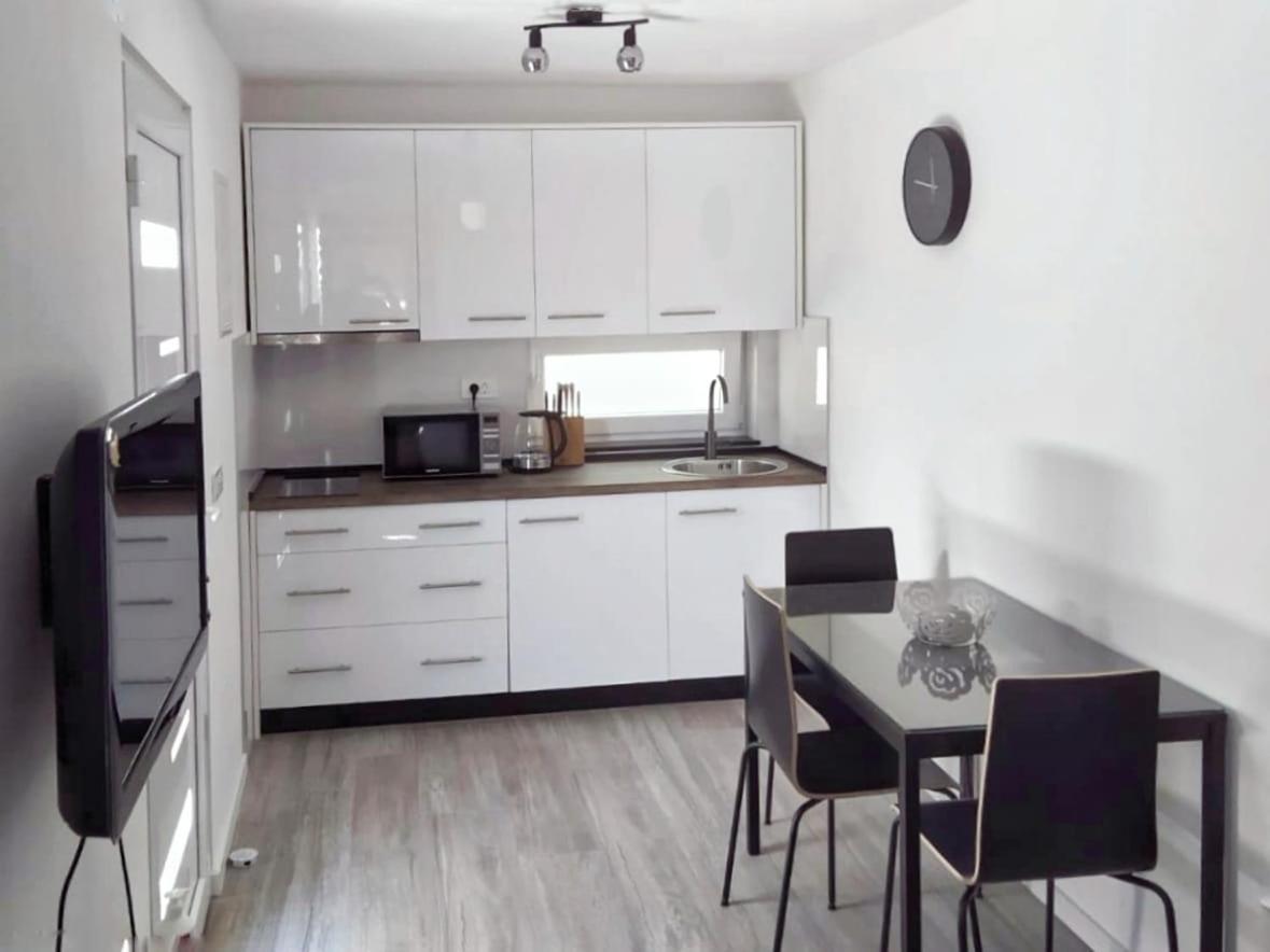 Apartments Dora 2 Bibinje Exterior foto